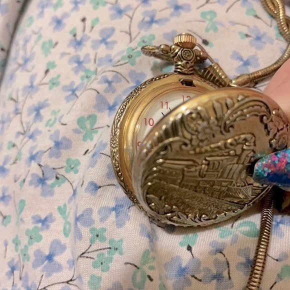 COPY - Pocket Watch Train needs battery Vtg SunAmerica unisex Pristine